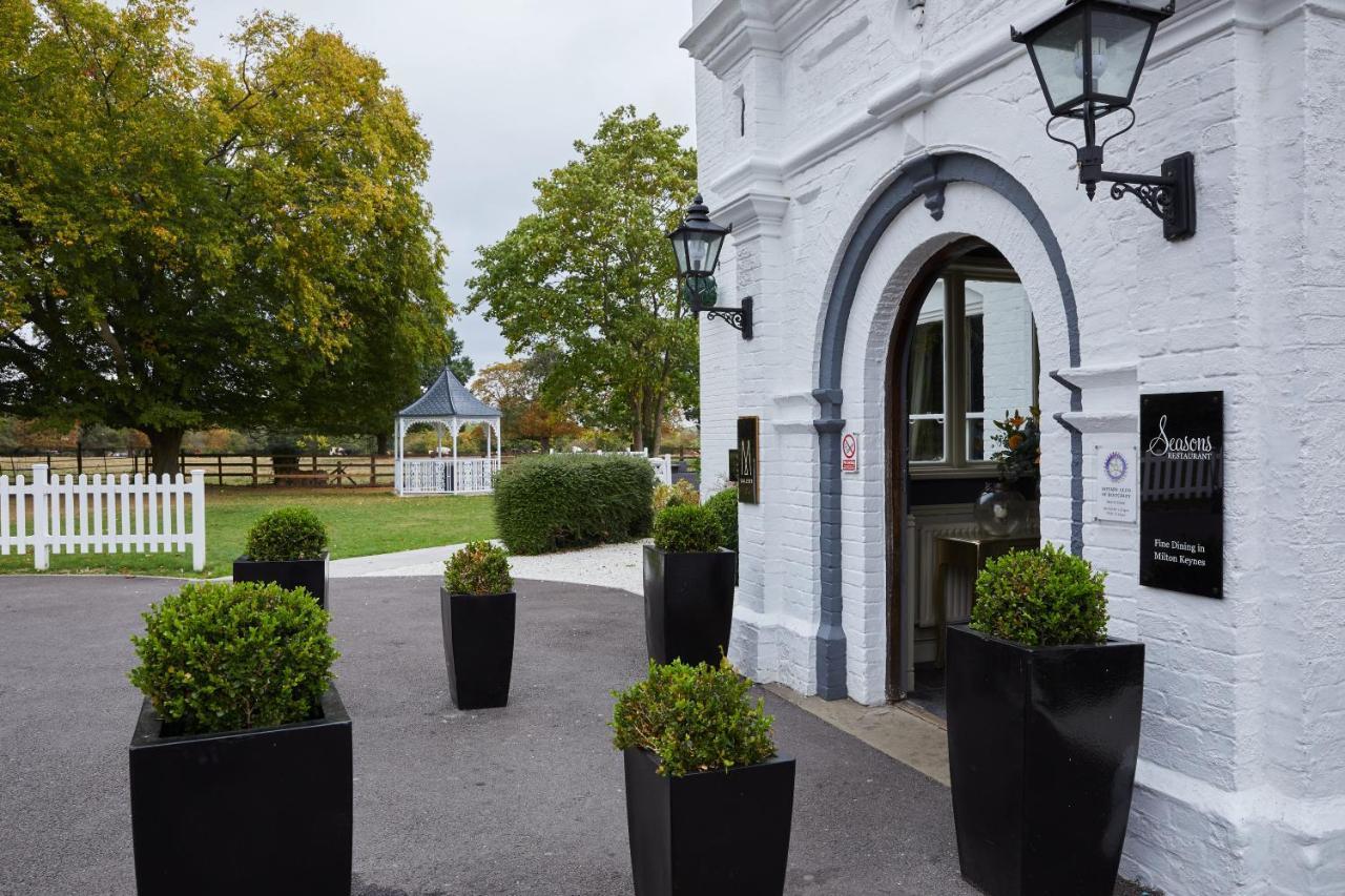 Worldhotels Distinctive Woughton House Hotel Milton Keynes Eksteriør bilde