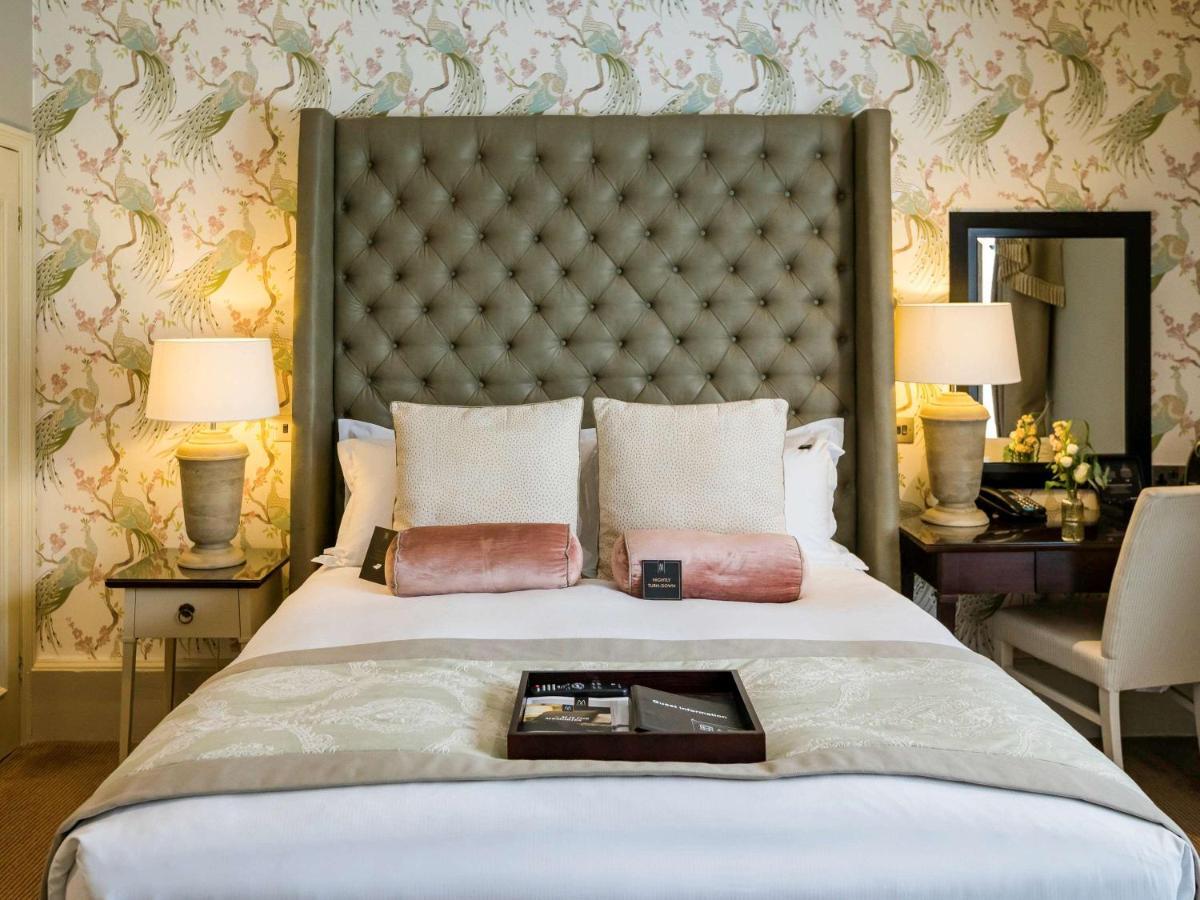 Worldhotels Distinctive Woughton House Hotel Milton Keynes Eksteriør bilde