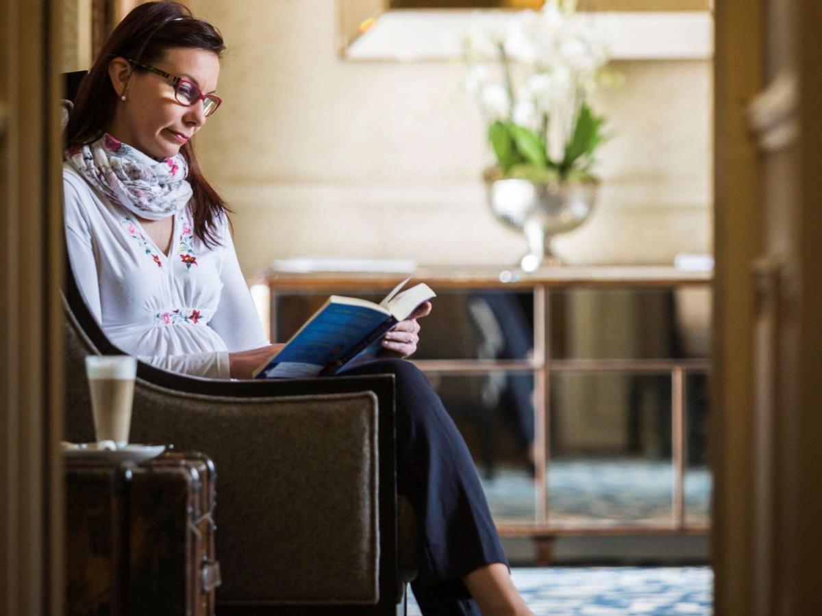 Worldhotels Distinctive Woughton House Hotel Milton Keynes Eksteriør bilde