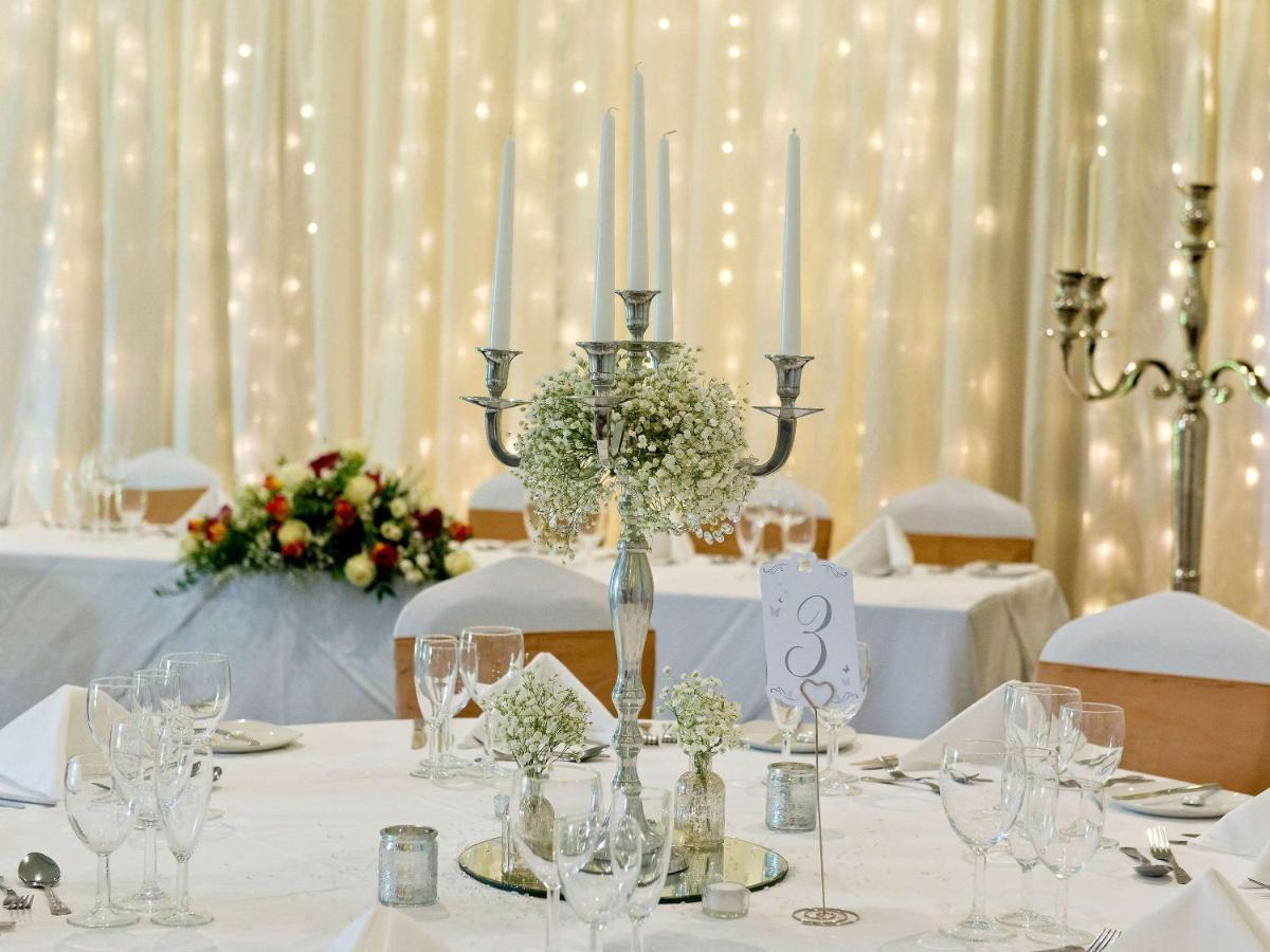 Worldhotels Distinctive Woughton House Hotel Milton Keynes Eksteriør bilde